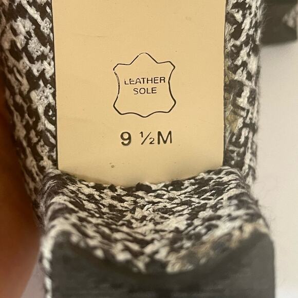 Womens Talbots Kelsey Shoes Black White Tweed Slip on Block Heels Pumps Size 9.5 - Picture 6 of 6